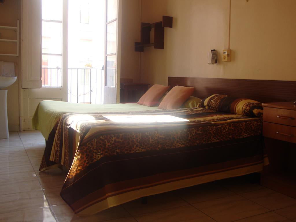 Hostel Turisol Barcelona Zimmer foto