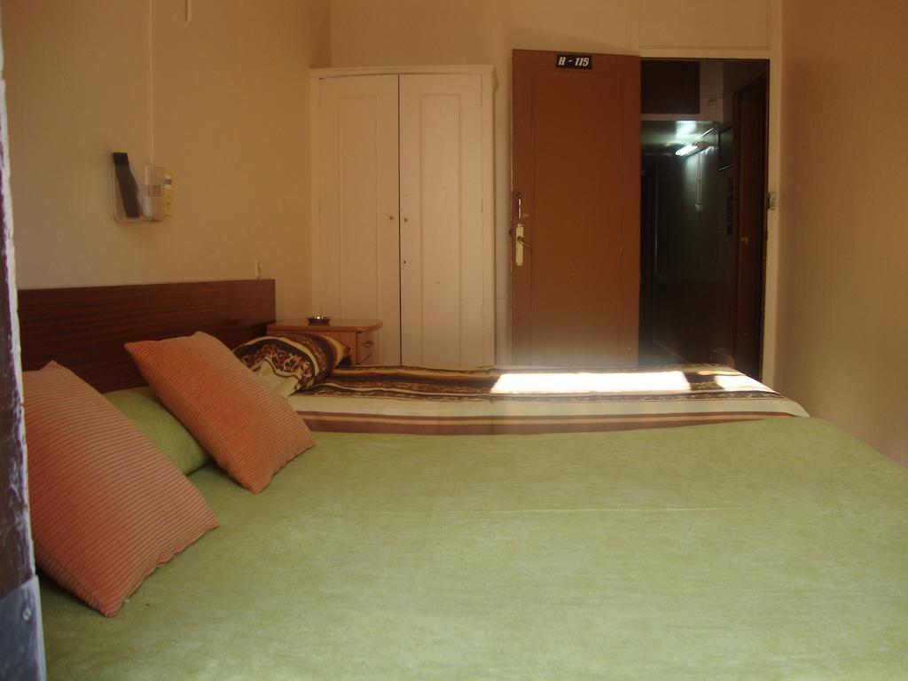 Hostel Turisol Barcelona Zimmer foto